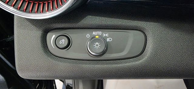 New 2026 Chevrolet Trax RS w/ Sunroof Package image 16