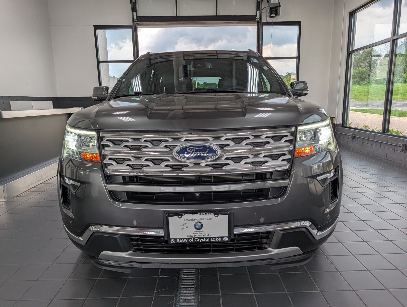 Used 2019 Ford Explorer Limited w/ Ford Safe & Smart Package AWD/4WD image 7