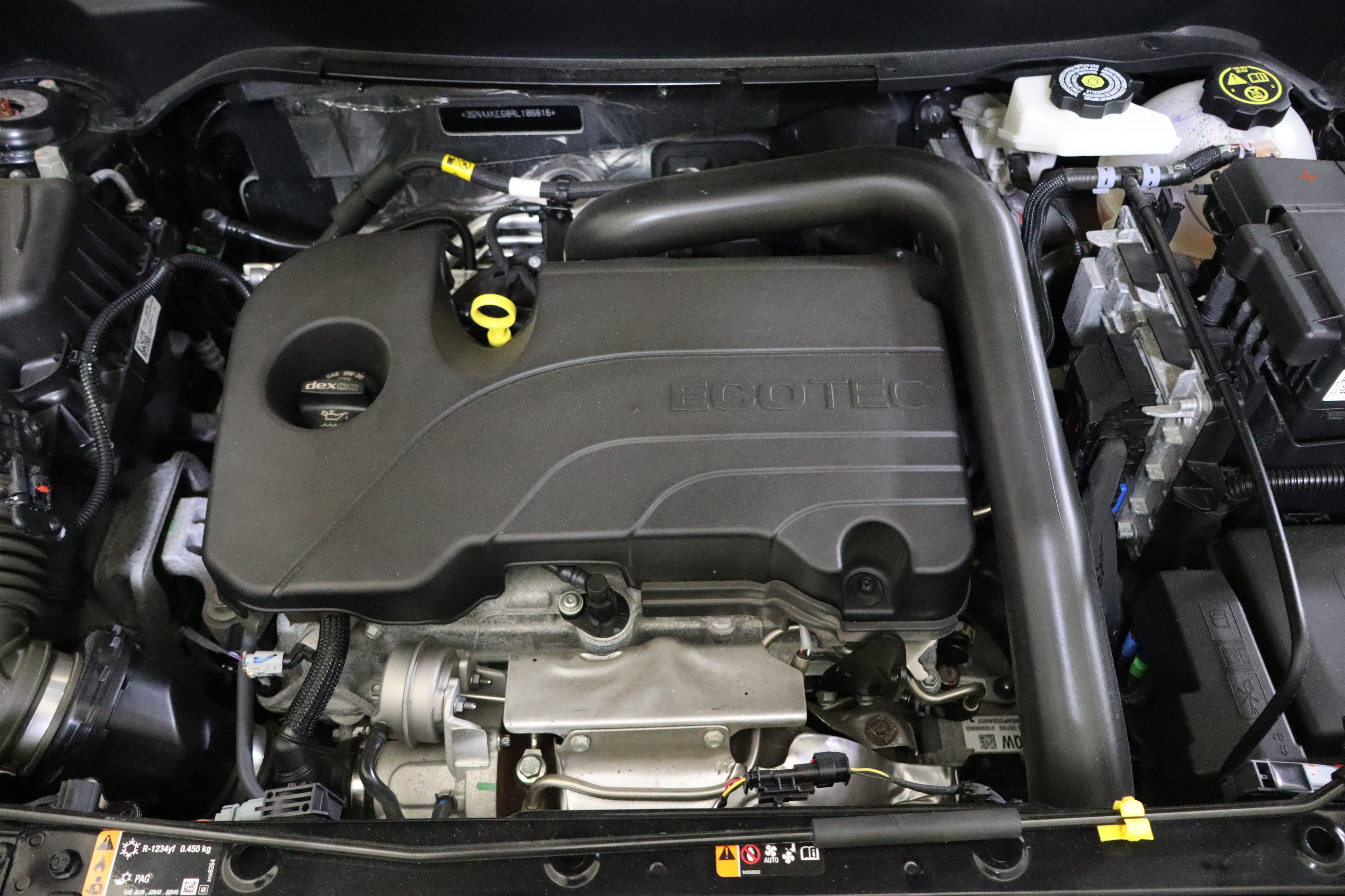 Used 2024 Chevrolet Equinox LT w/ LPO, Floor Liner Package FWD image 16