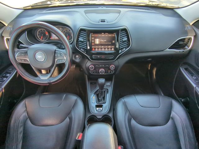 Used 2019 Jeep Cherokee Limited image 18