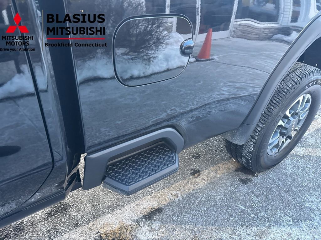 Used 2024 GMC Sierra 3500 SLE w/ SLE Value Package AWD/4WD image 57