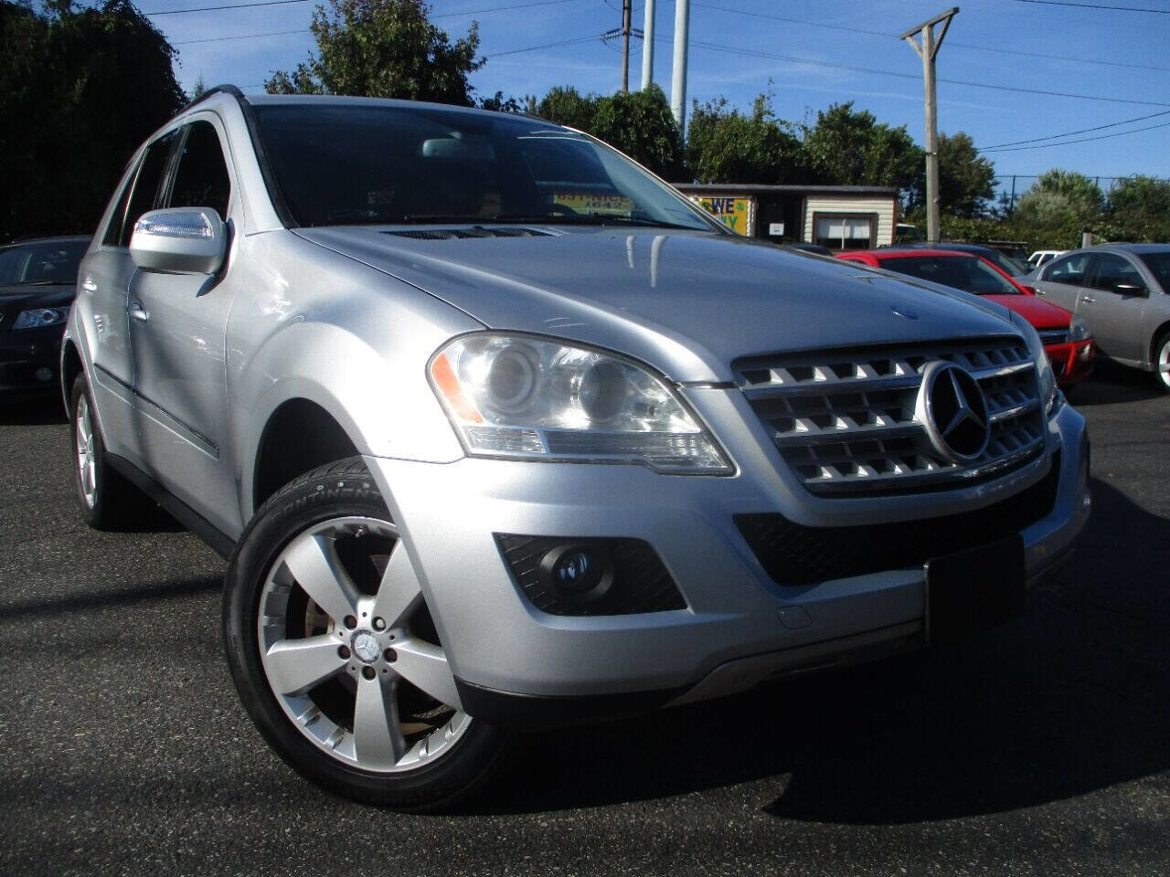 Used 2010 Mercedes-Benz ML 350 4MATIC image 2