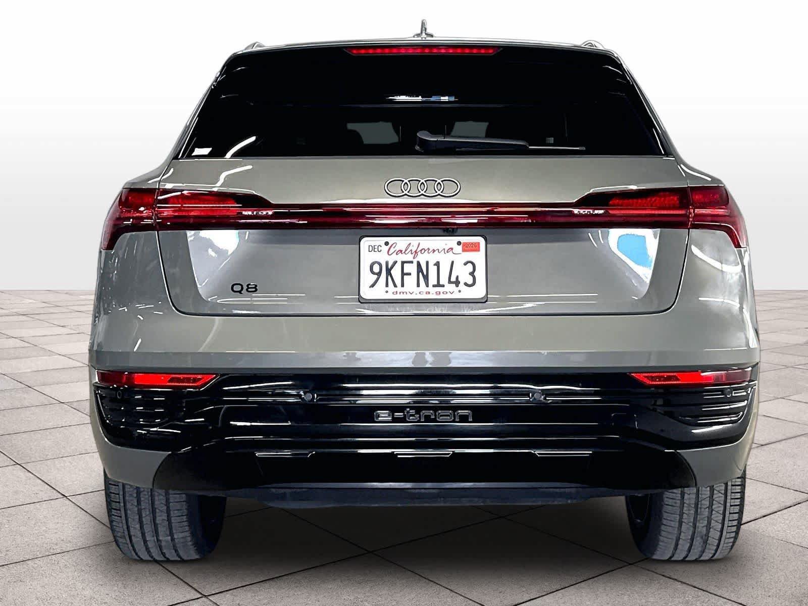 Used 2024 Audi Q8 e-tron Premium Plus AWD/4WD image 8