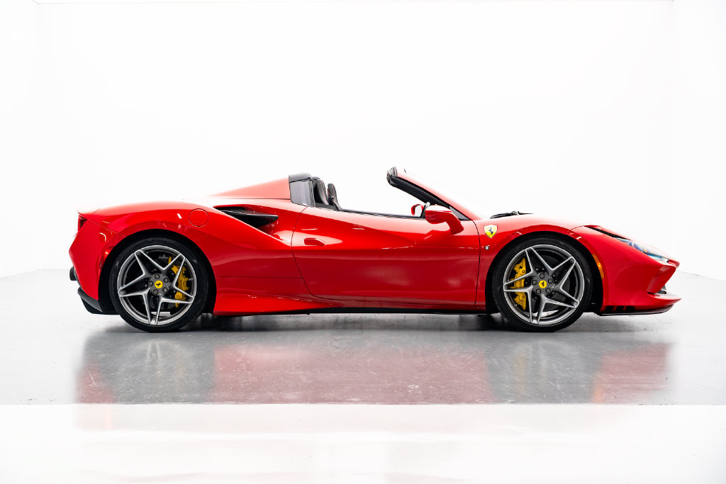 Used 2022 Ferrari F8 Tributo RWD image 30