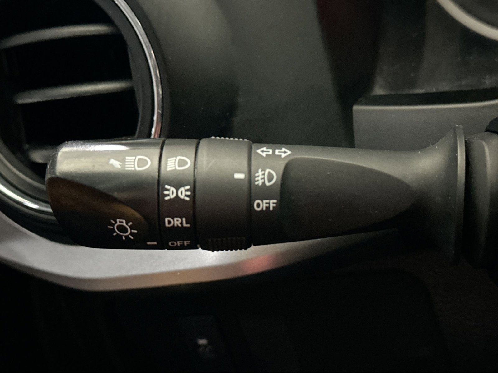 Used 2020 Toyota Tacoma SR5 image 26