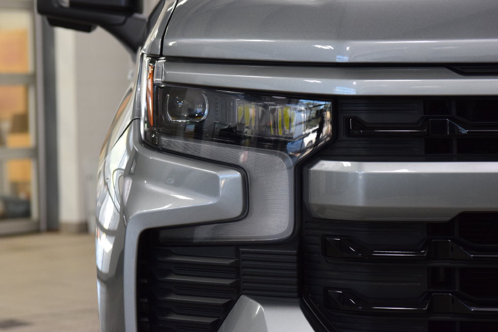 Used 2024 Chevrolet Silverado 1500 RST w/ Rally Edition AWD/4WD image 12