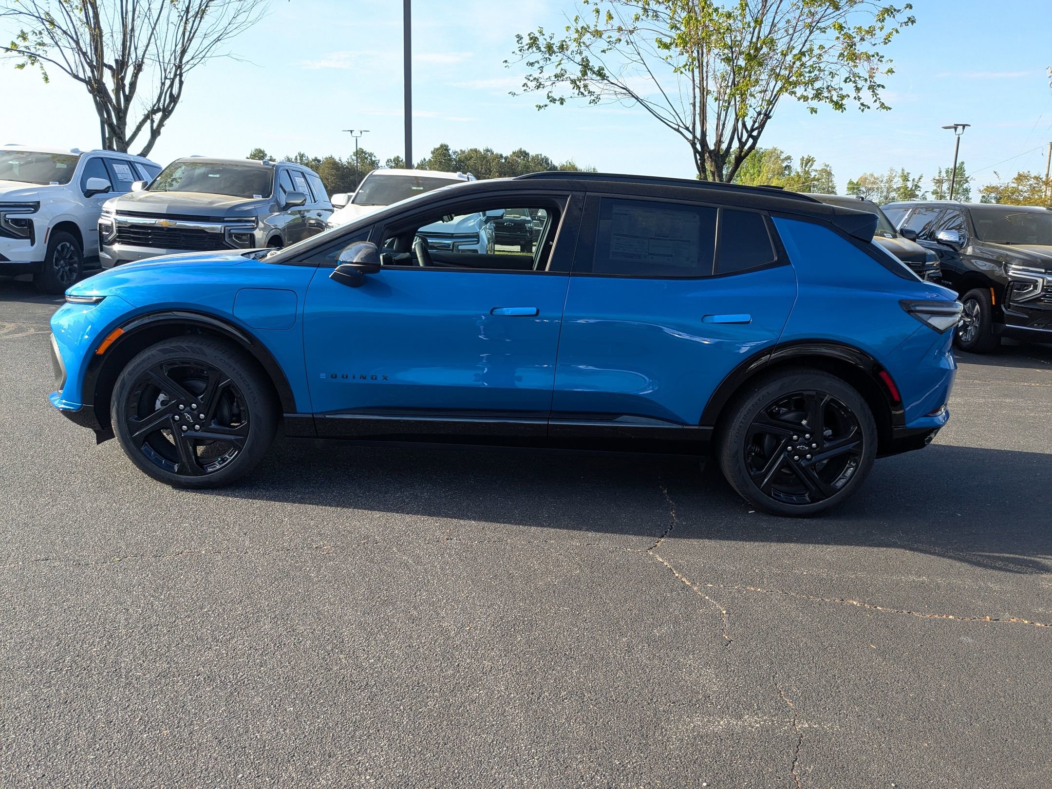 New 2026 Chevrolet Equinox EV RS image 6