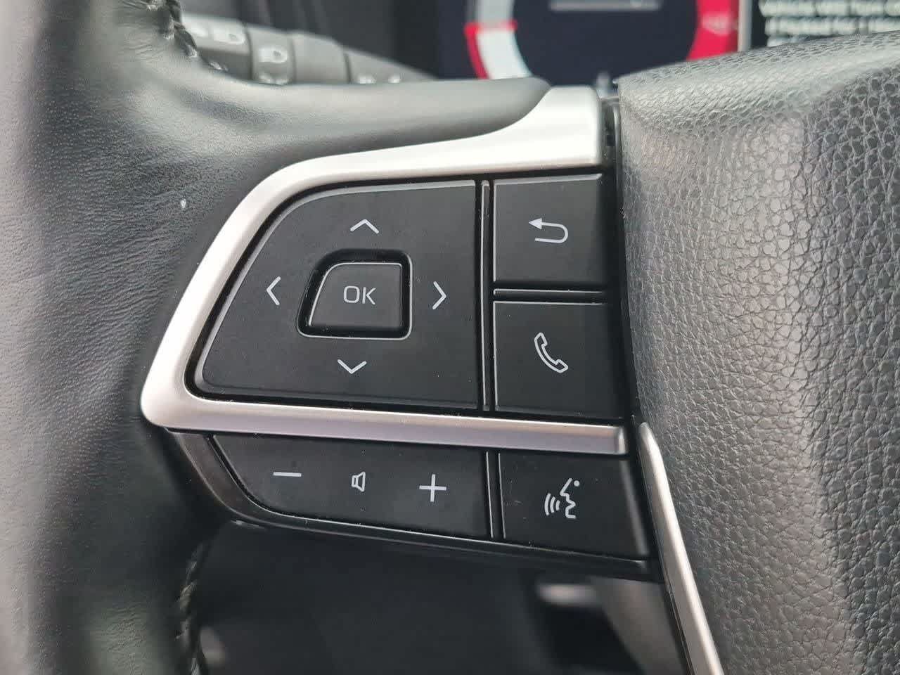 Used 2024 Toyota Grand Highlander AWD image 18