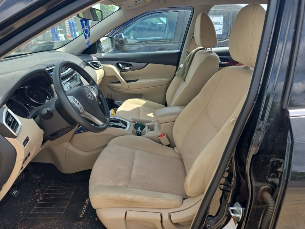 Used 2016 Nissan Rogue S FWD image 10