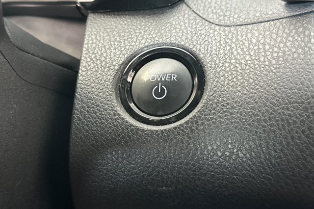 Used 2025 Toyota Camry SE FWD image 24