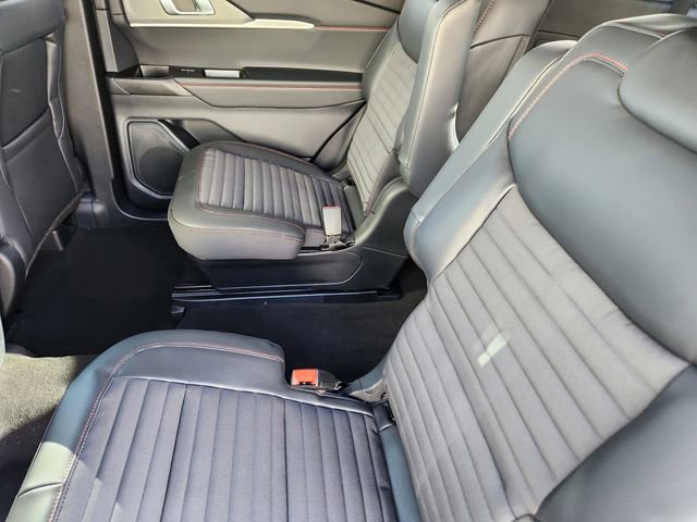 New 2026 Ford Explorer ST-Line w/ ST-Line Street Pack image 14