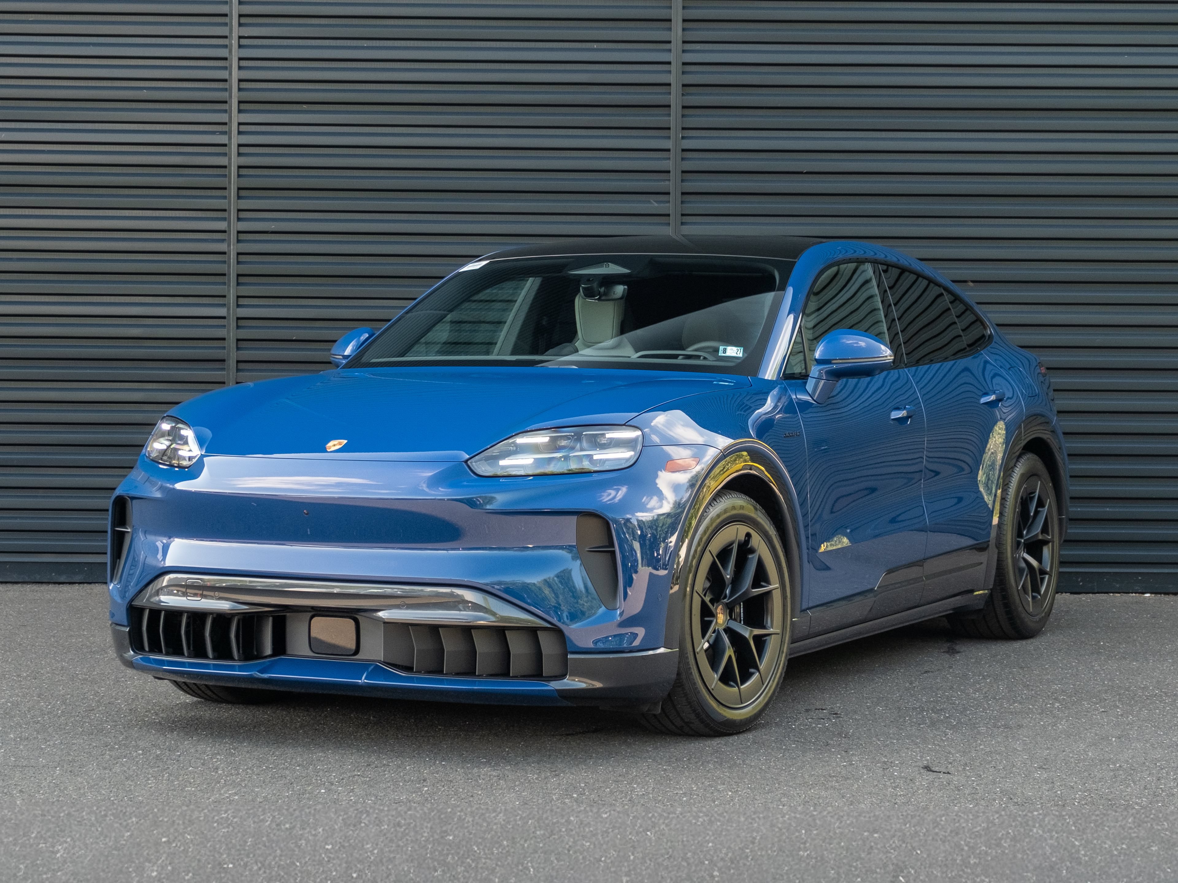 New 2026 Porsche Cayenne S AWD/4WD image 1