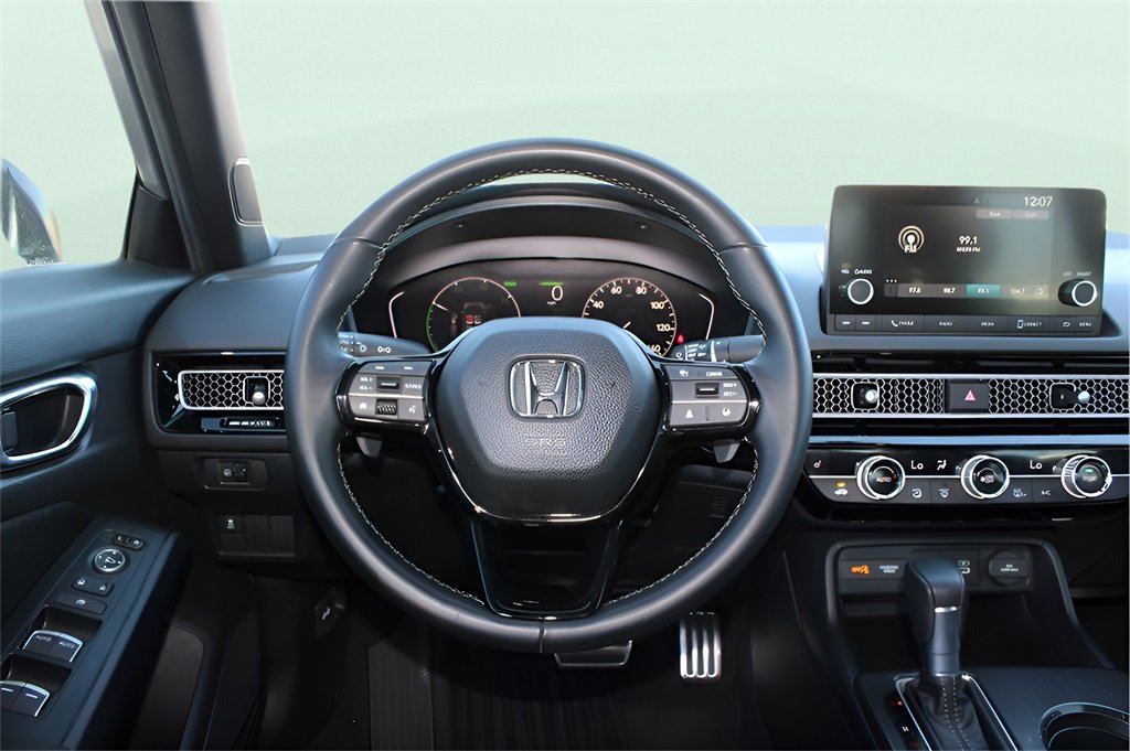 Used 2025 Honda Civic Sport image 14