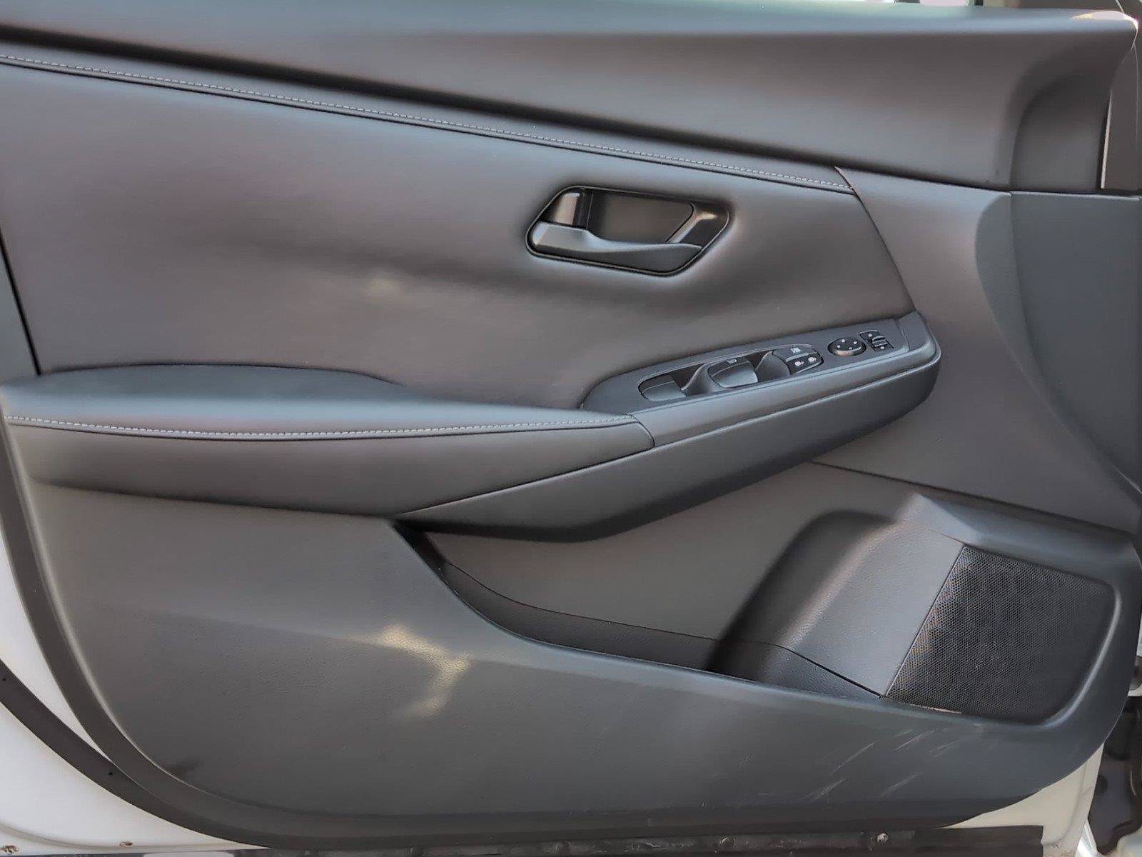 Used 2024 Nissan Sentra S FWD image 15