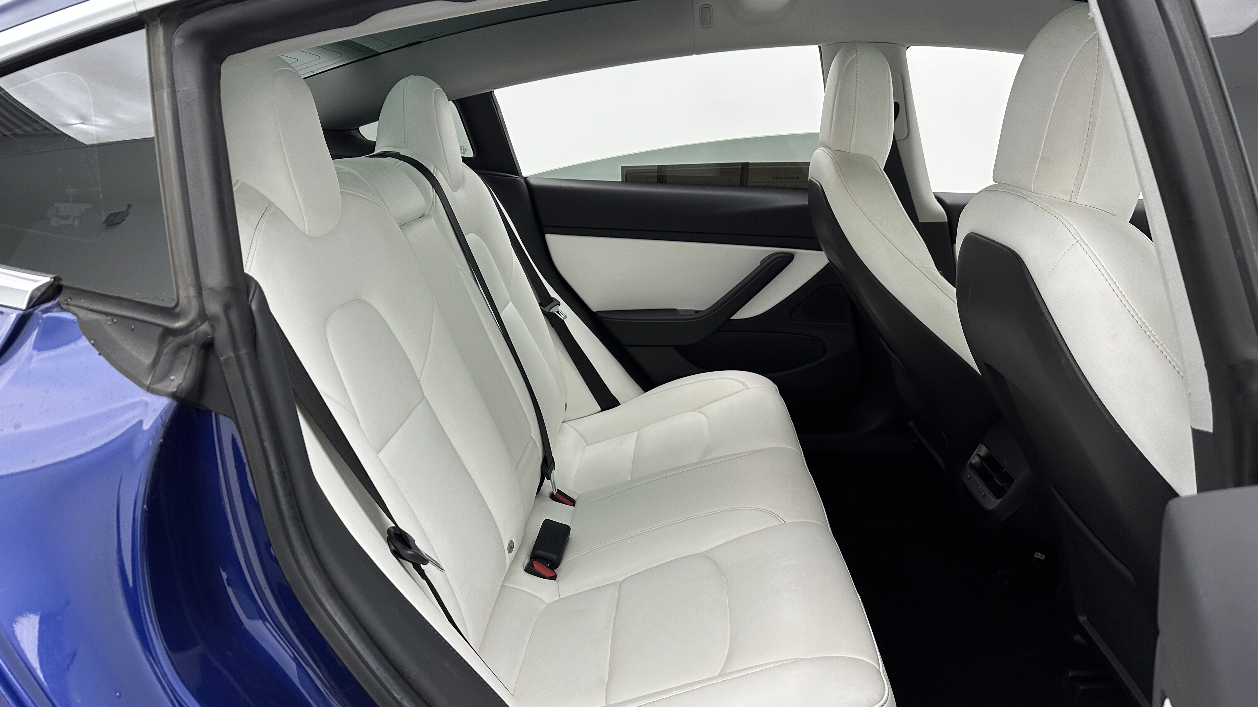 Used 2020 Tesla Model 3 Standard Range Plus image 31