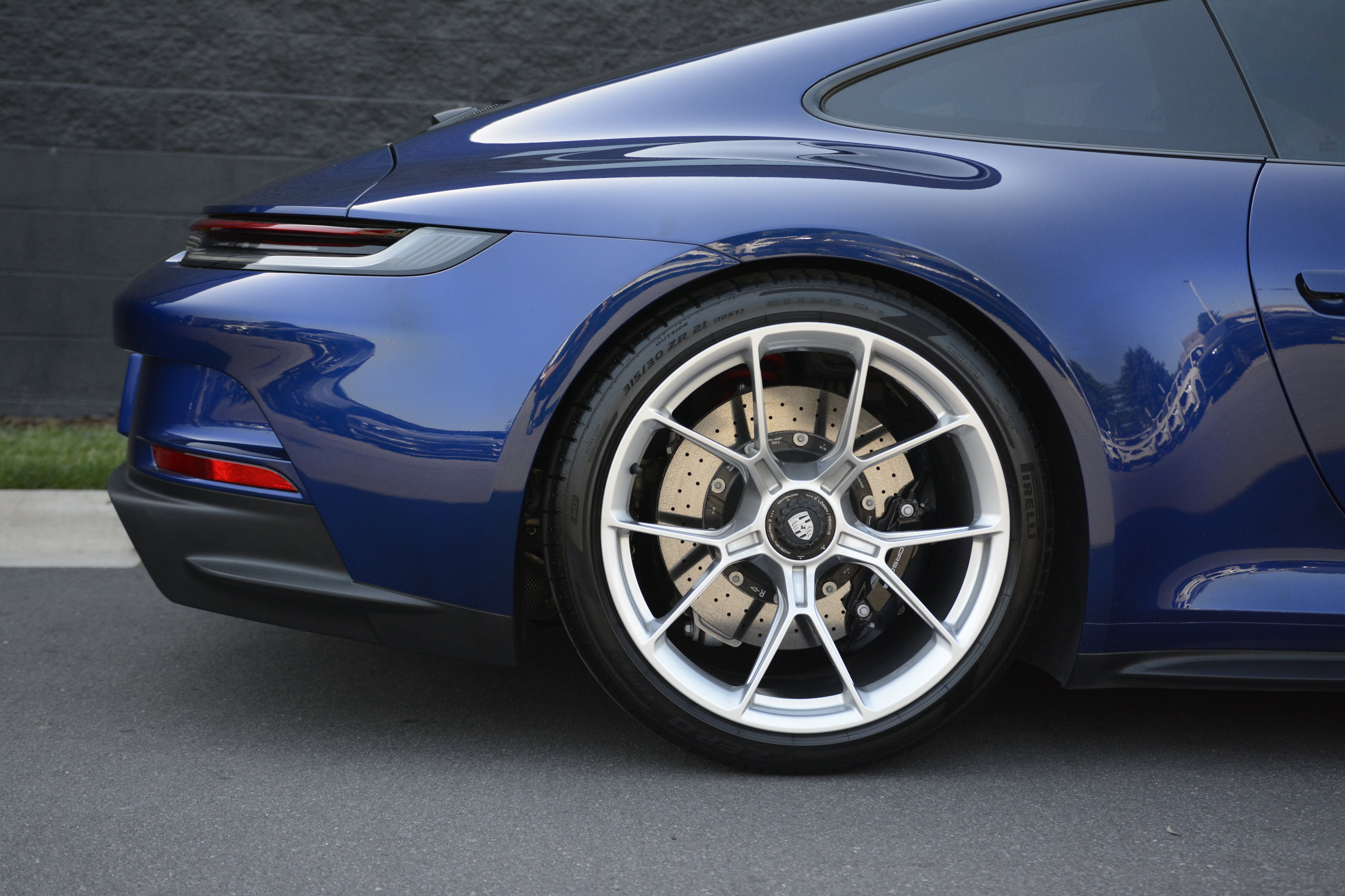 Certified 2022 Porsche 911 GT3 RWD image 30