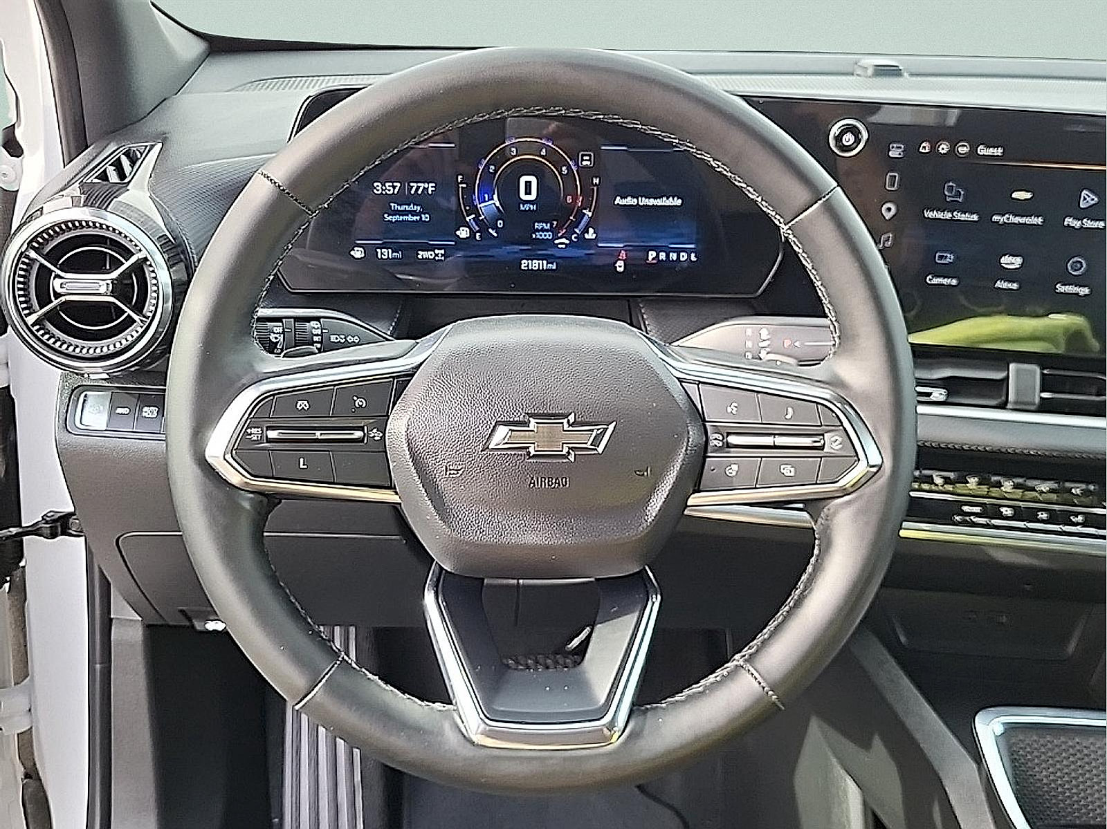 Used 2025 Chevrolet Equinox LT w/ Midnight Edition AWD/4WD image 16