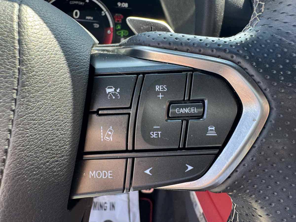 Used 2023 Lexus LX 600 F Sport w/ Accessory Package (Z1) AWD/4WD image 26