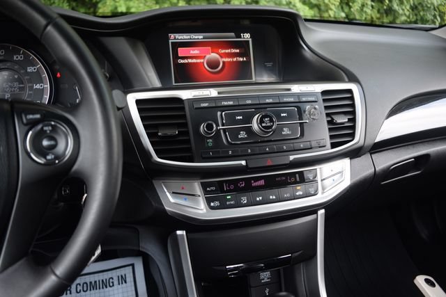Used 2013 Honda Accord Sport image 9