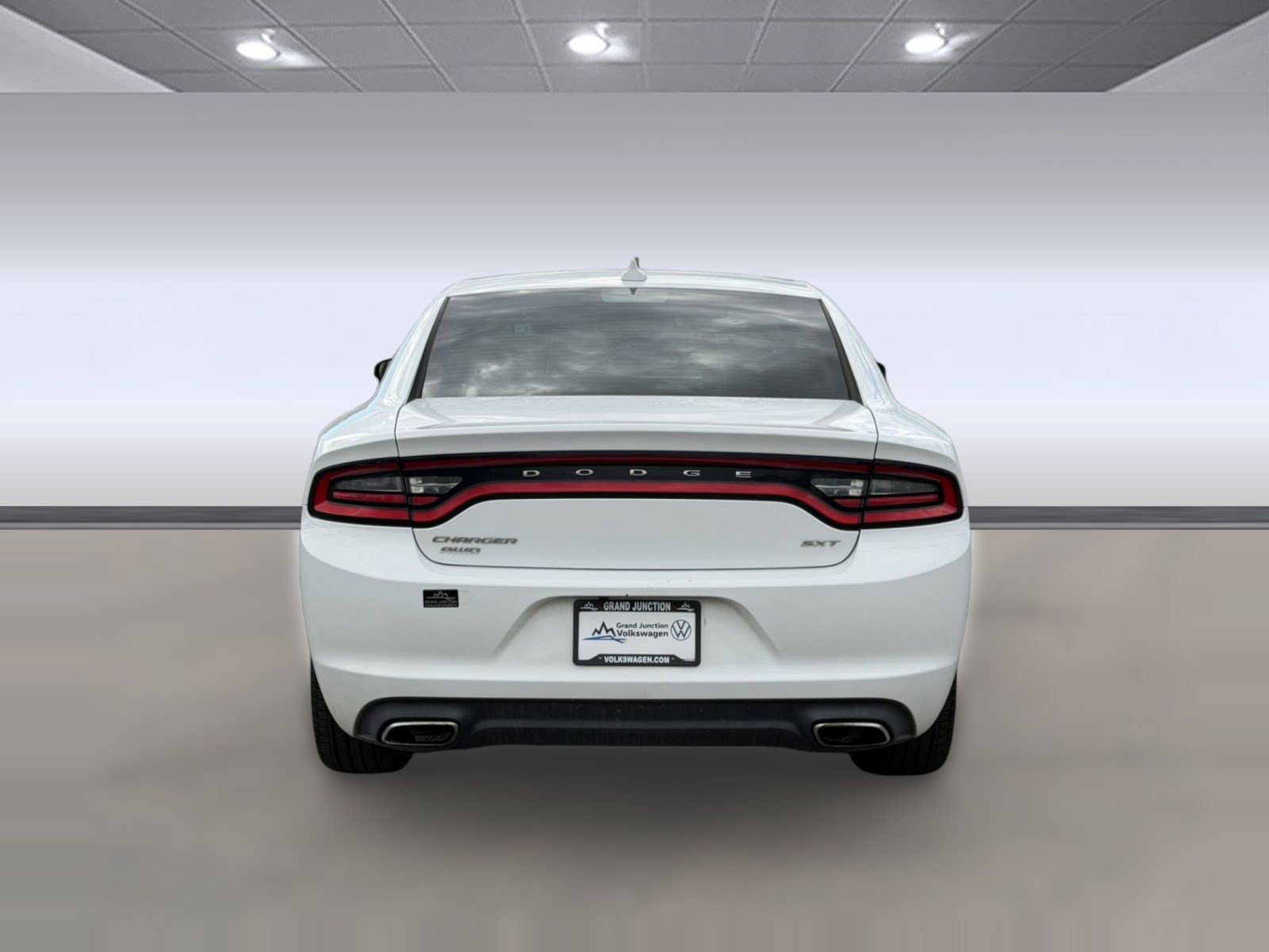 Used 2017 Dodge Charger SXT AWD/4WD image 10