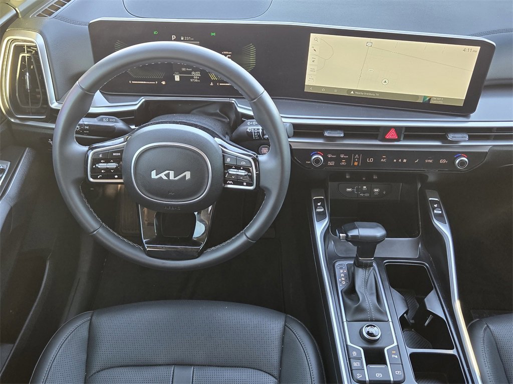 Certified 2025 Kia Sorento S image 25