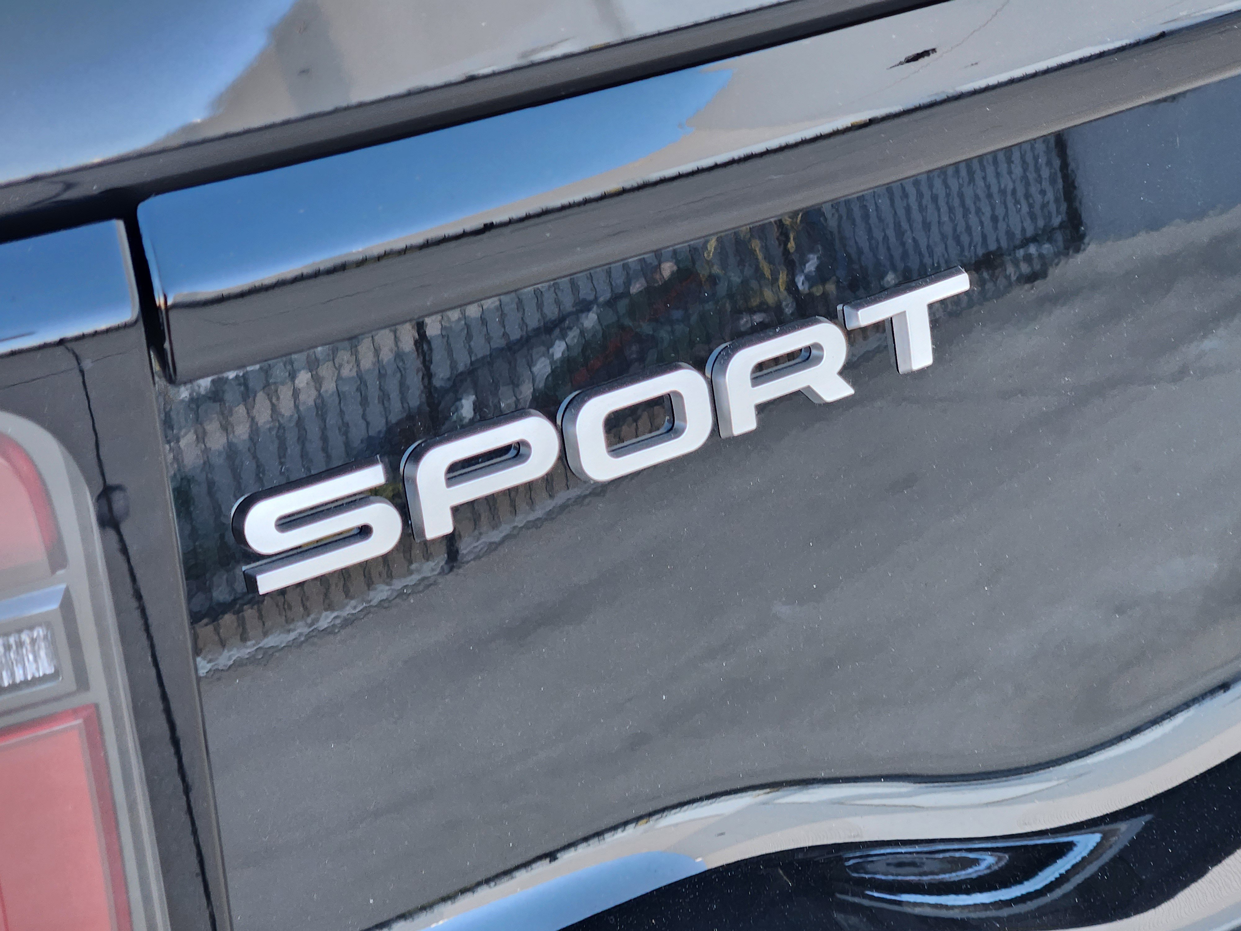 New 2025 Land Rover Discovery Sport S image 12