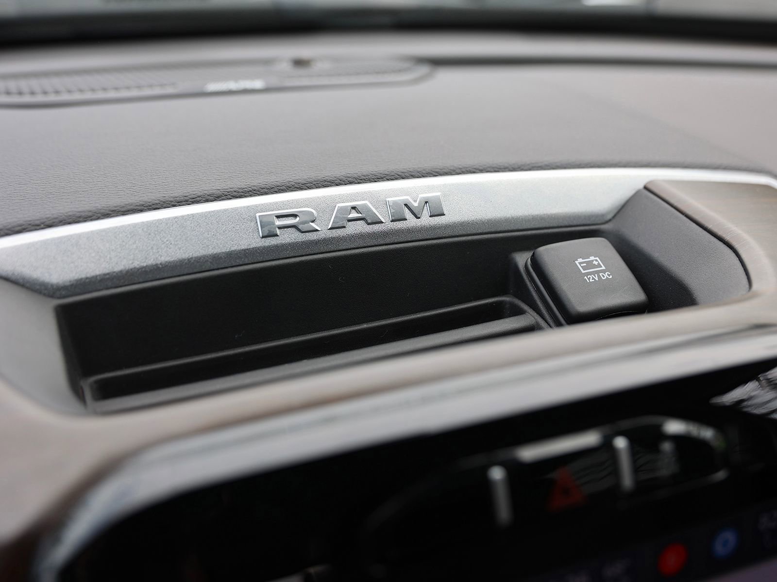Used 2024 RAM 2500 Laramie image 28