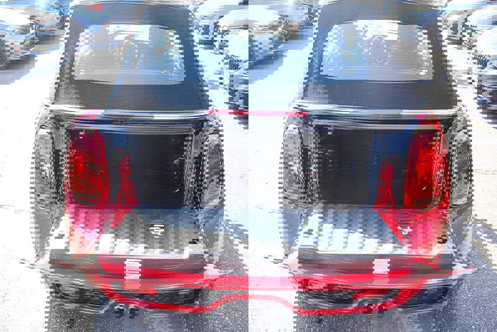 Used 2019 MINI Cooper S w/ Premium Package image 23