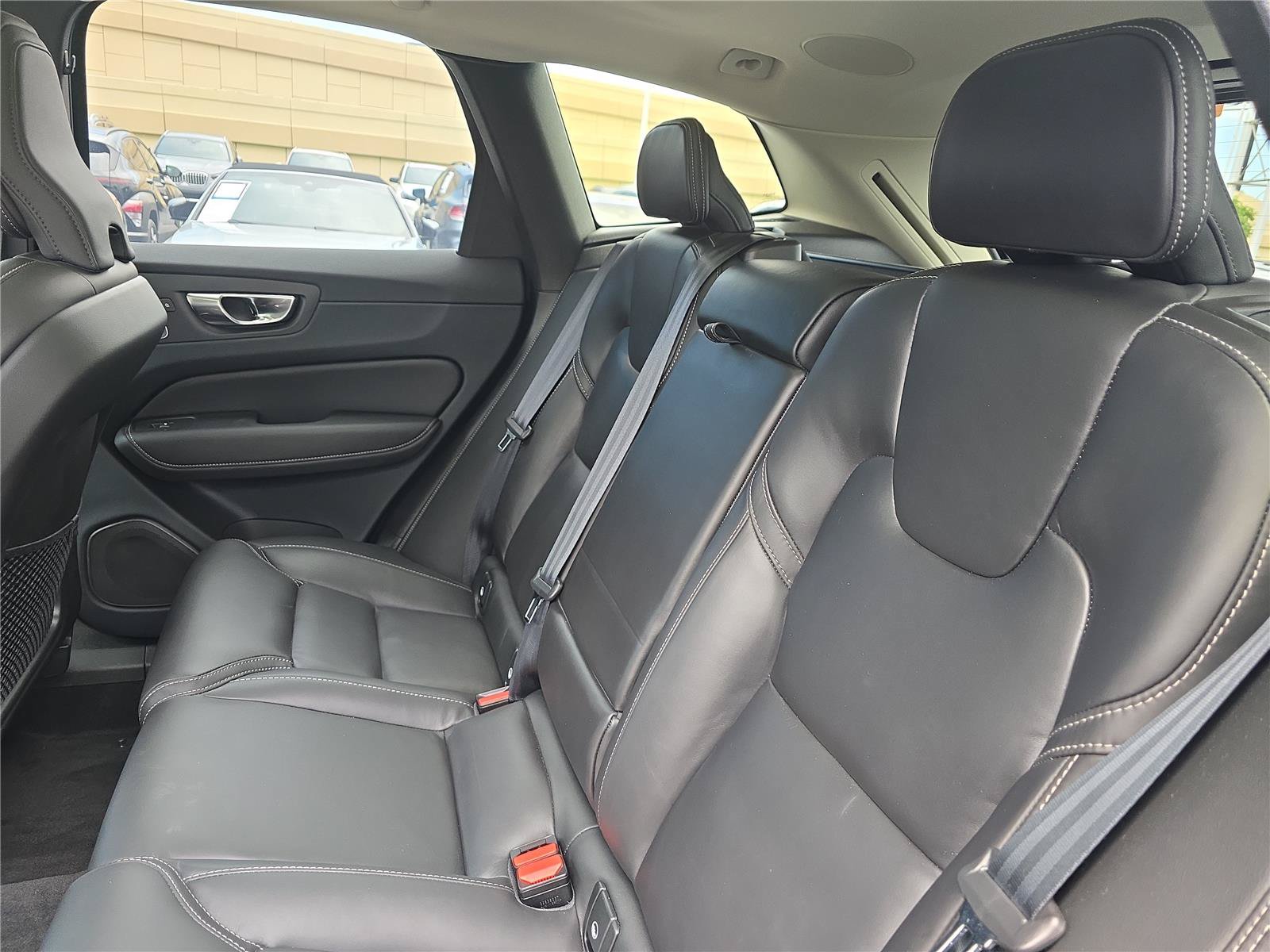 Used 2023 Volvo XC60 B6 Ultimate AWD/4WD image 13