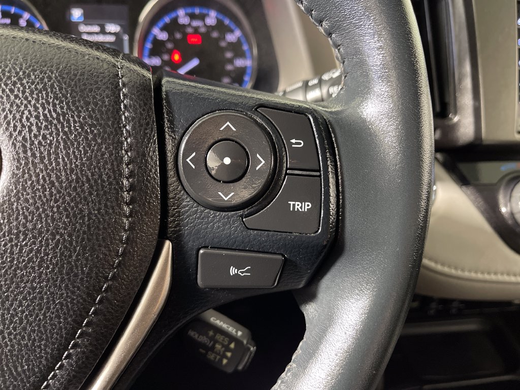 Used 2016 Toyota RAV4 Limited w/ Advanced Technology Package AWD/4WD image 27