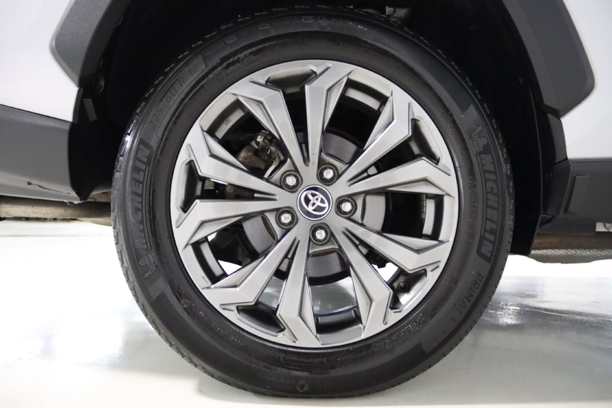 Used 2022 Toyota RAV4 XLE Premium AWD/4WD image 73
