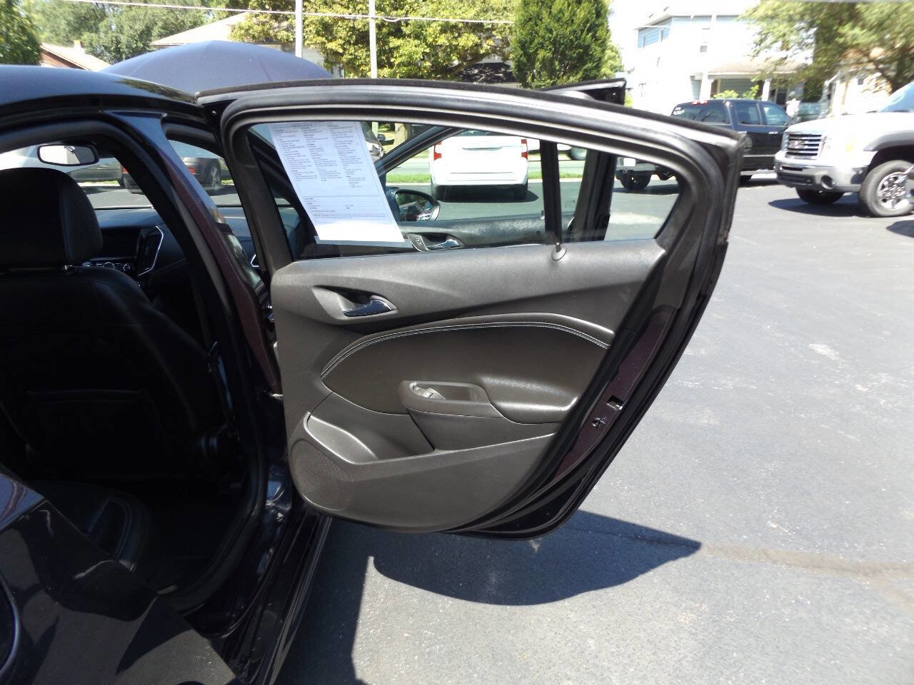 Used 2016 Chevrolet Cruze Premier image 29