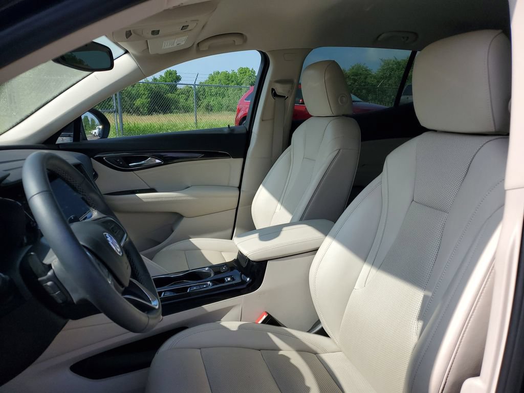 Certified 2023 Buick Envision Essence w/ Technology Package I AWD/4WD image 5