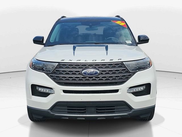Used 2023 Ford Explorer XLT w/ Equipment Group 202A image 9