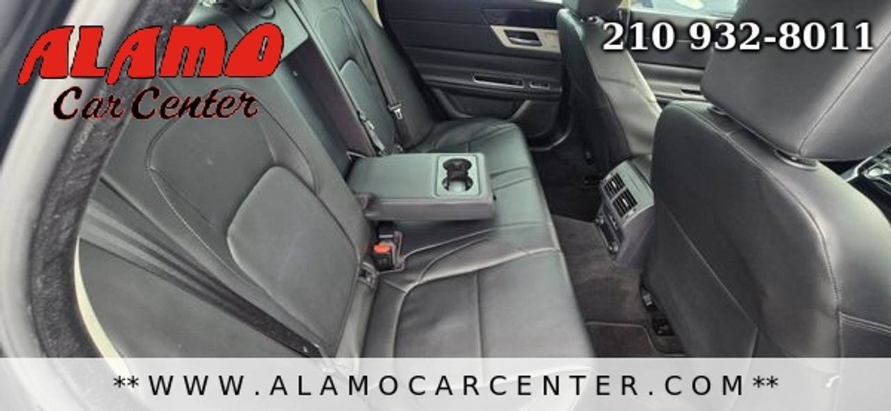 Used 2017 Jaguar XF Premium RWD image 19