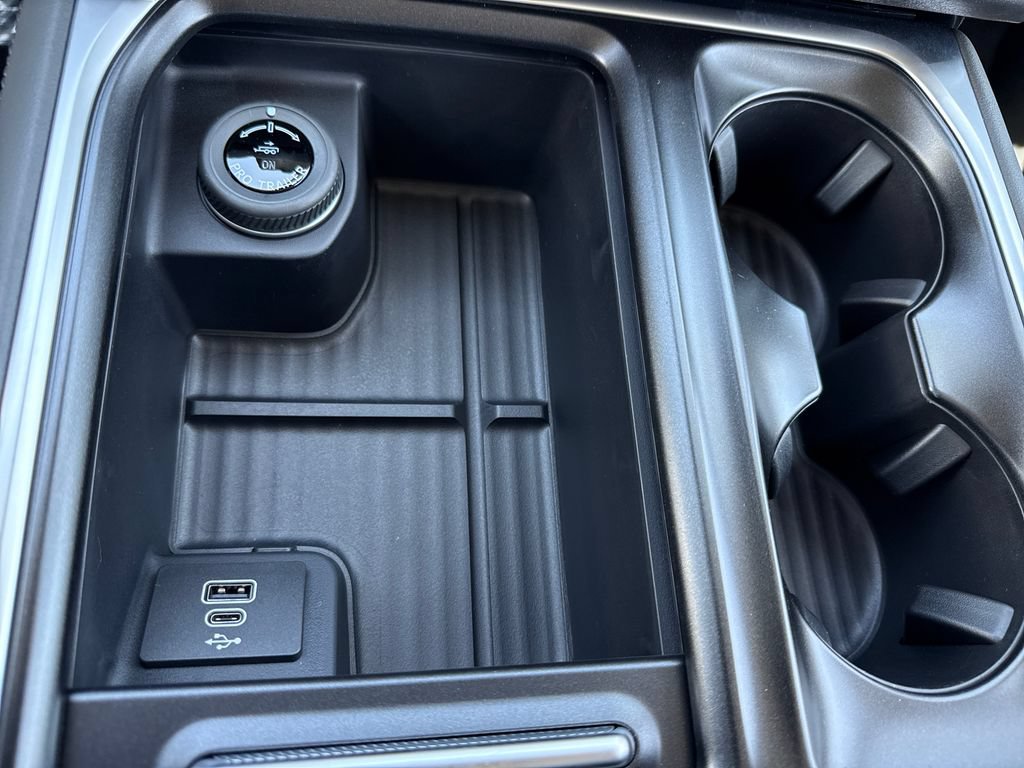 New 2027 Ford Expedition Max Active RWD image 32