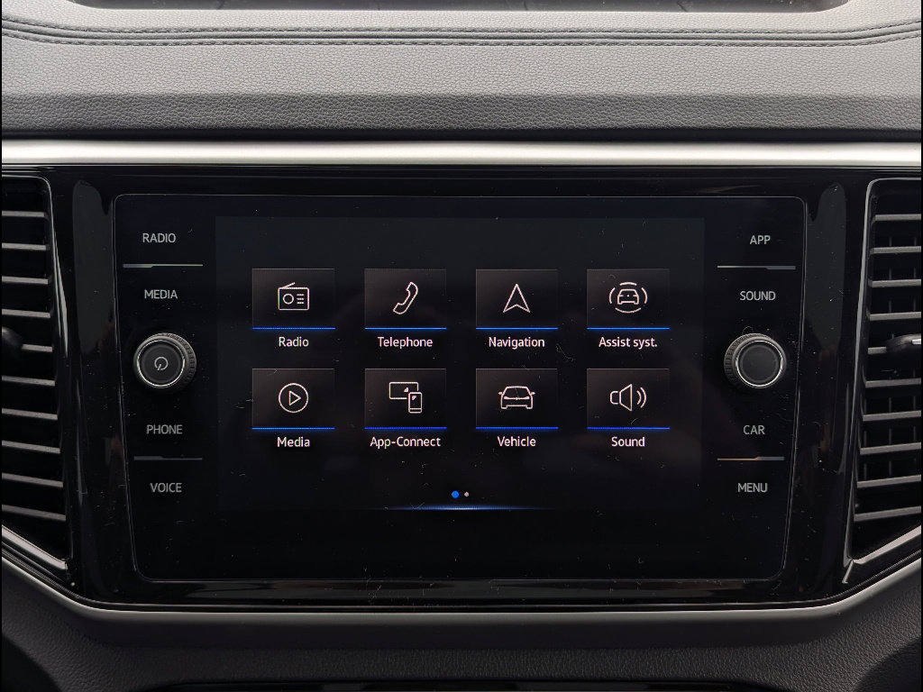 Used 2023 Volkswagen Atlas Cross Sport SE image 32