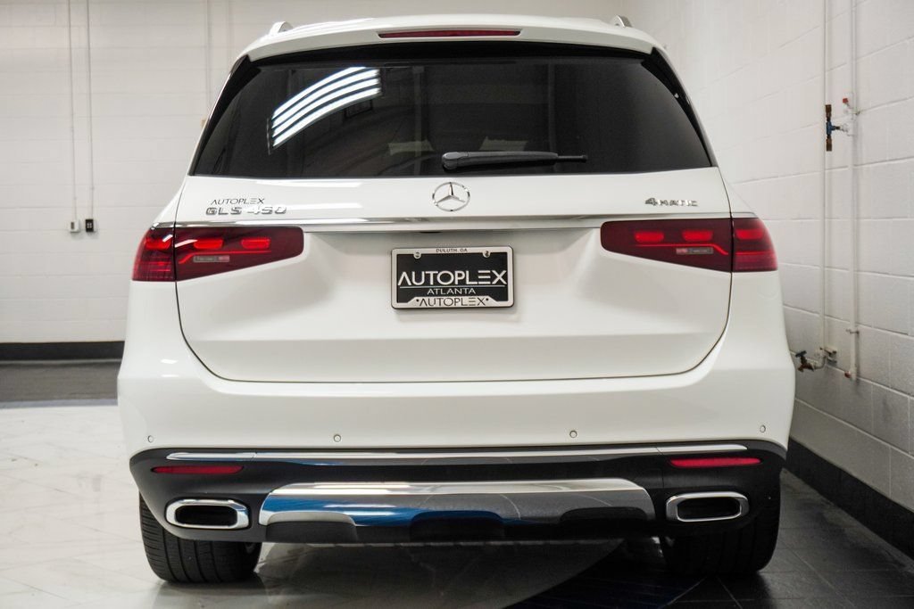 Used 2024 Mercedes-Benz GLS 450 4MATIC image 13