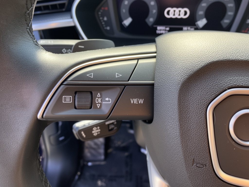 Certified 2025 Audi Q3 2.0T Premium w/ Convenience Package AWD/4WD image 18