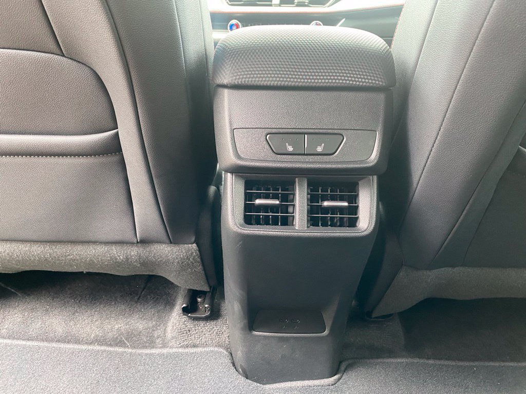 Used 2025 Chevrolet Equinox RS w/ Safety and Technology Package FWD image 27