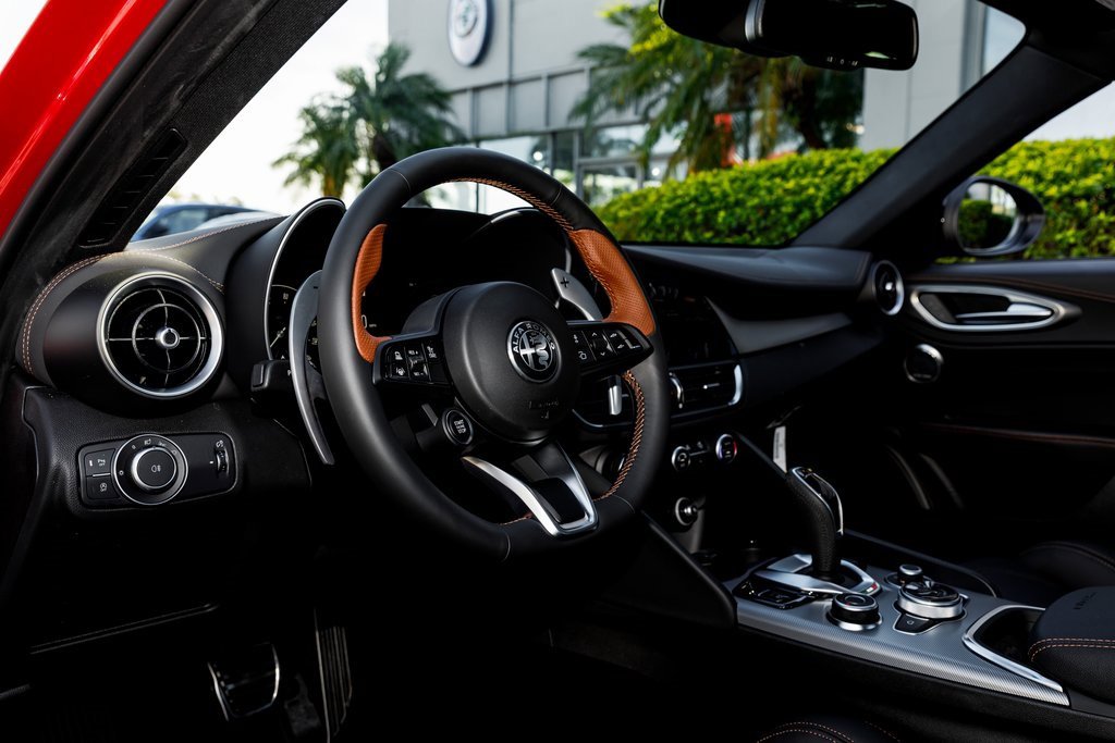 New 2025 Alfa Romeo Giulia w/ Driving Assist Package image 25