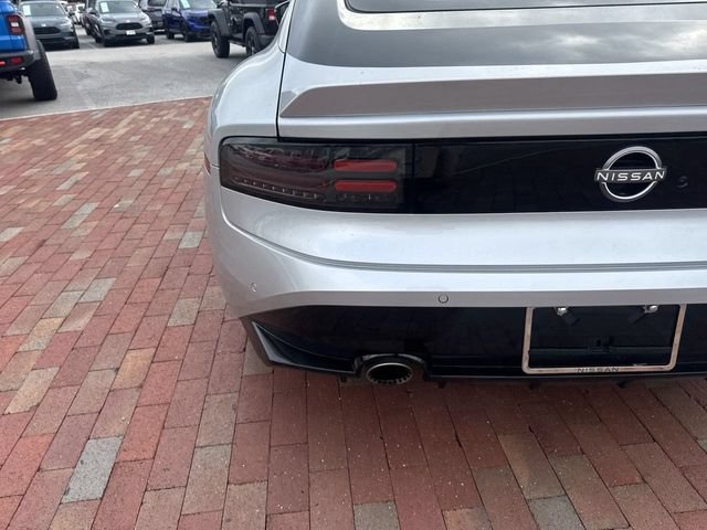 Used 2025 Nissan Z Performance w/ Floor Mat Package RWD image 8