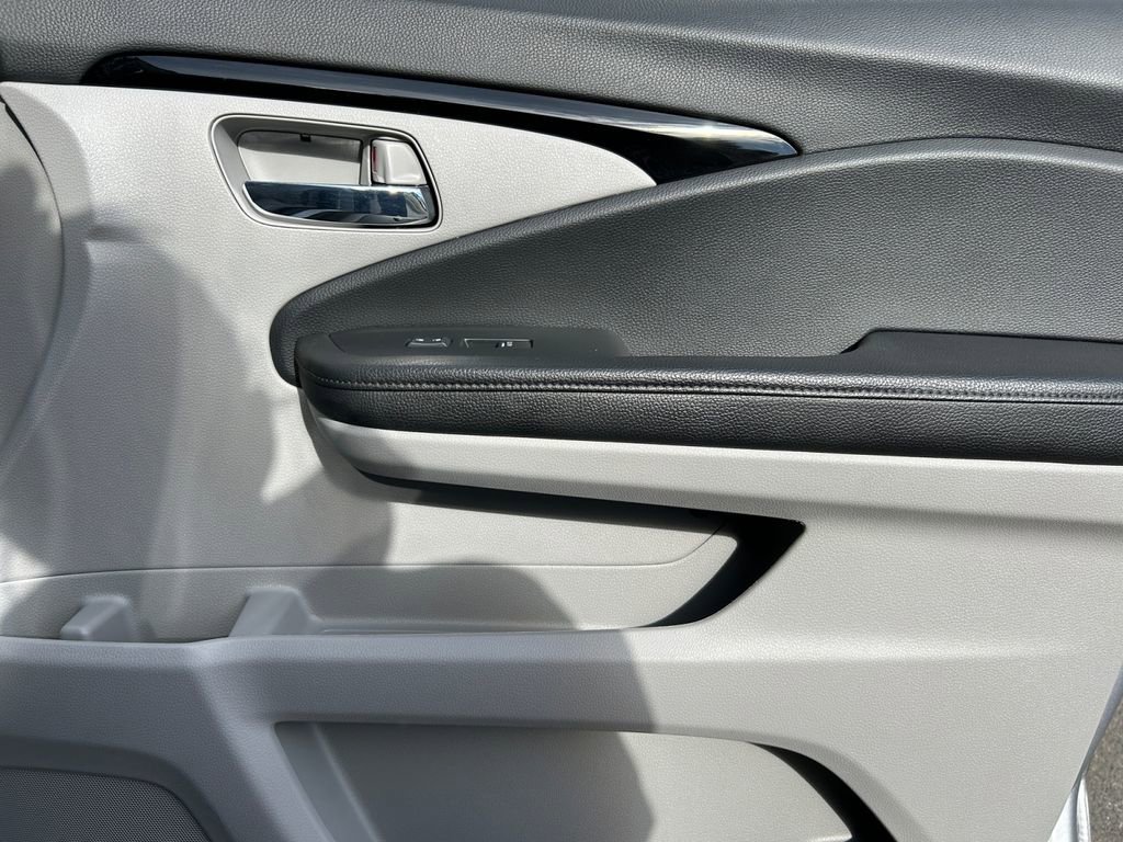 Used 2021 Honda Pilot Touring image 26