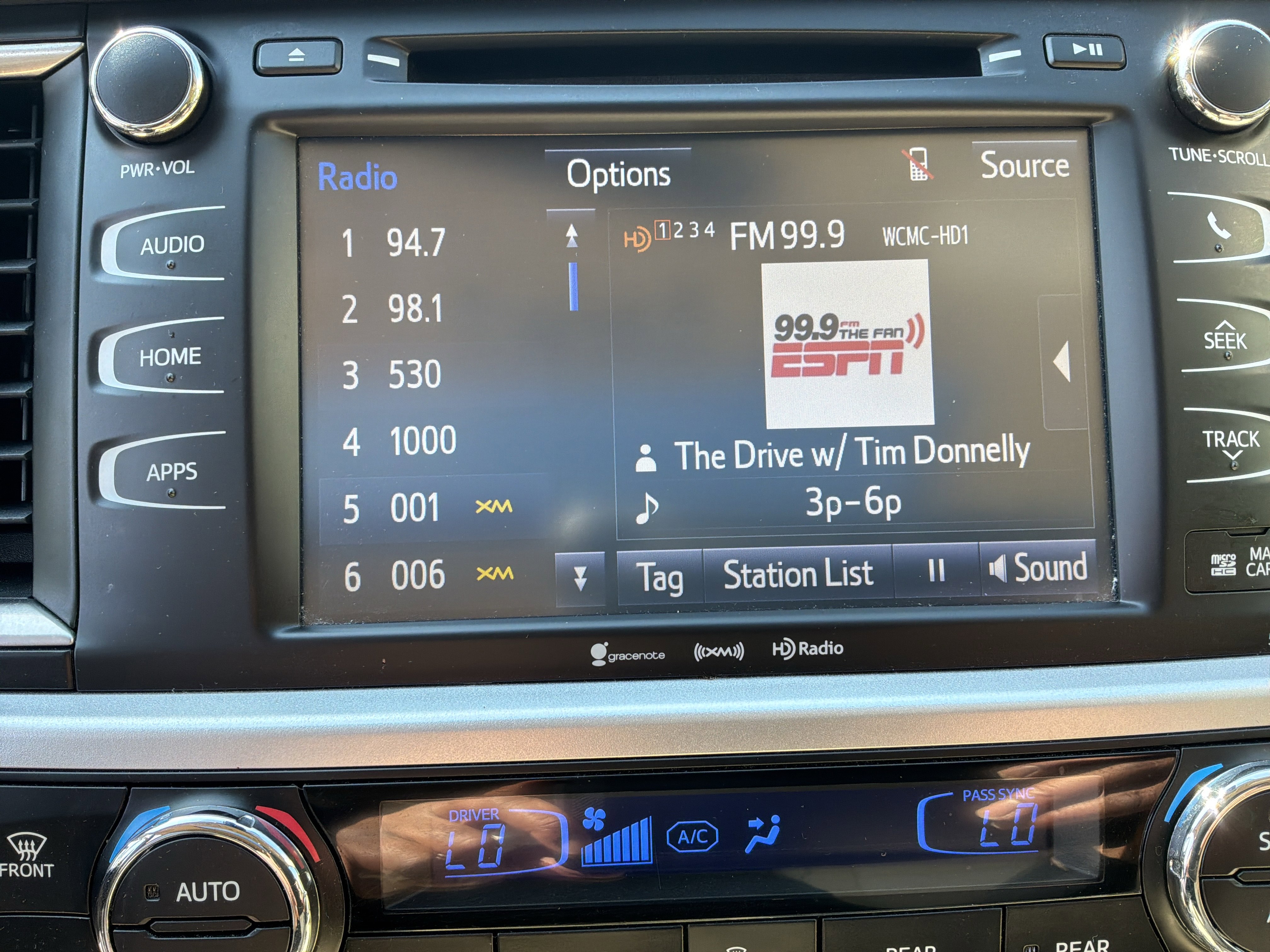 Used 2018 Toyota Highlander XLE image 23