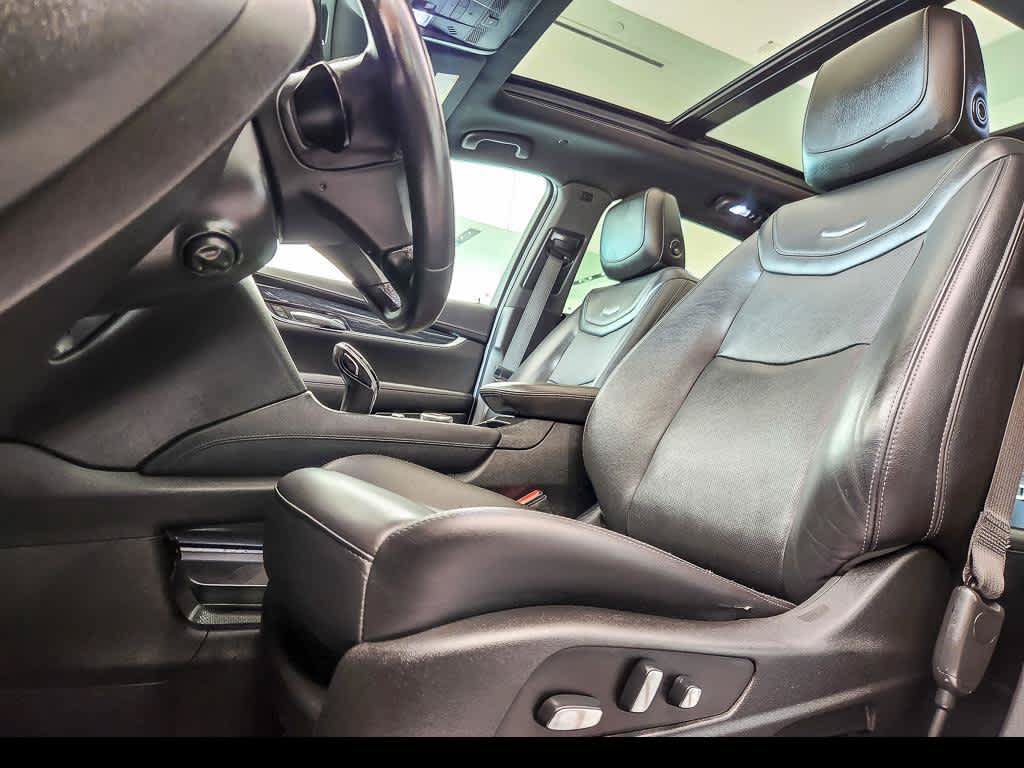 Used 2020 Cadillac XT5 Premium Luxury AWD/4WD image 9