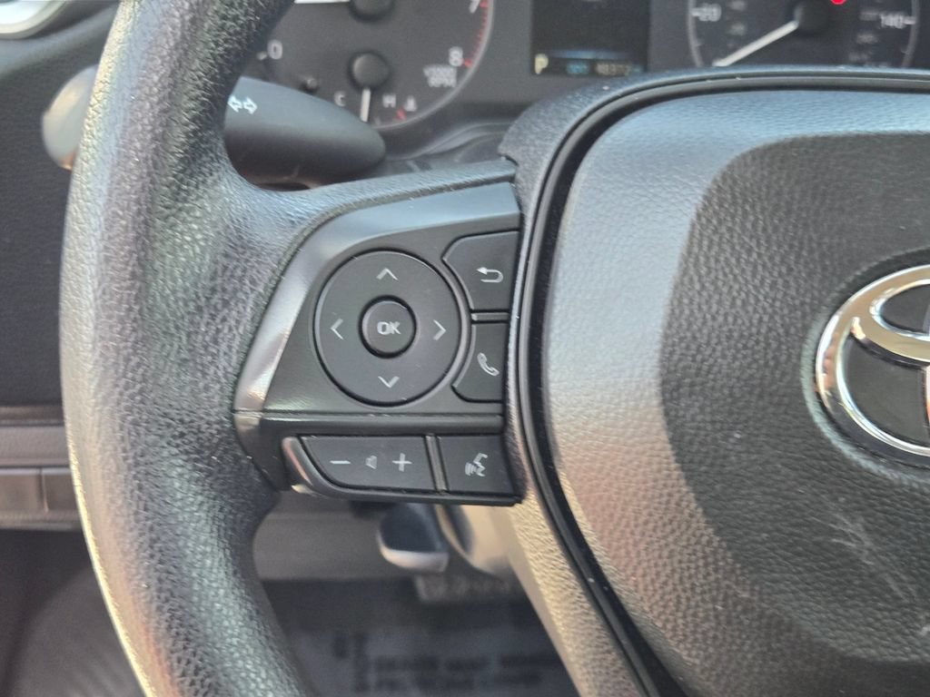 Used 2025 Toyota Corolla LE FWD image 21