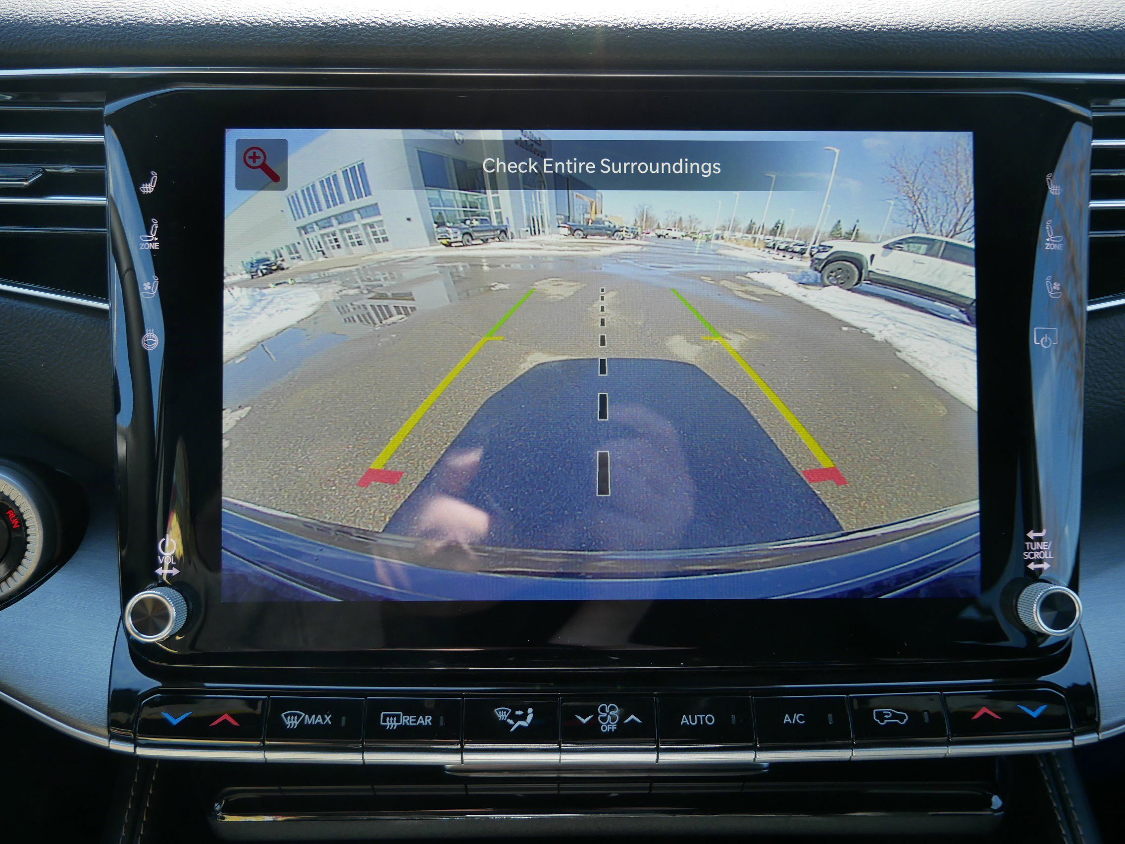 New 2026 Jeep Grand Wagoneer 4WD w/ HD Trailer Tow Package image 20