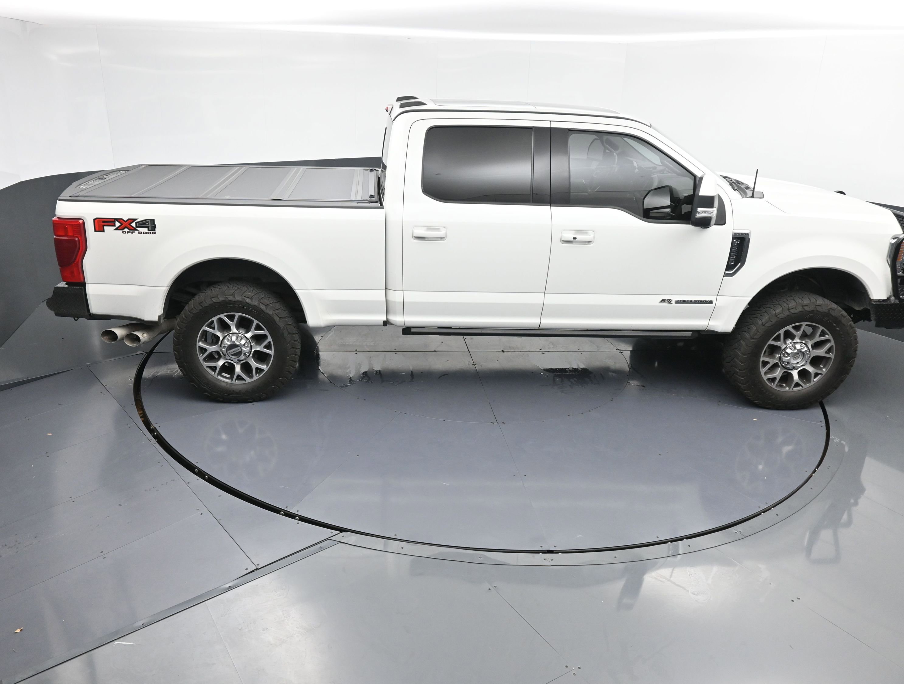 Used 2021 Ford F250 Lariat w/ Lariat Ultimate Package image 44