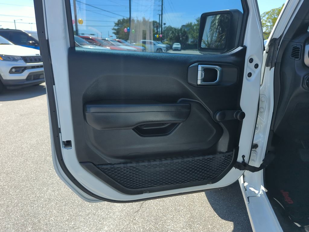 Used 2019 Jeep Wrangler Unlimited Sport image 18