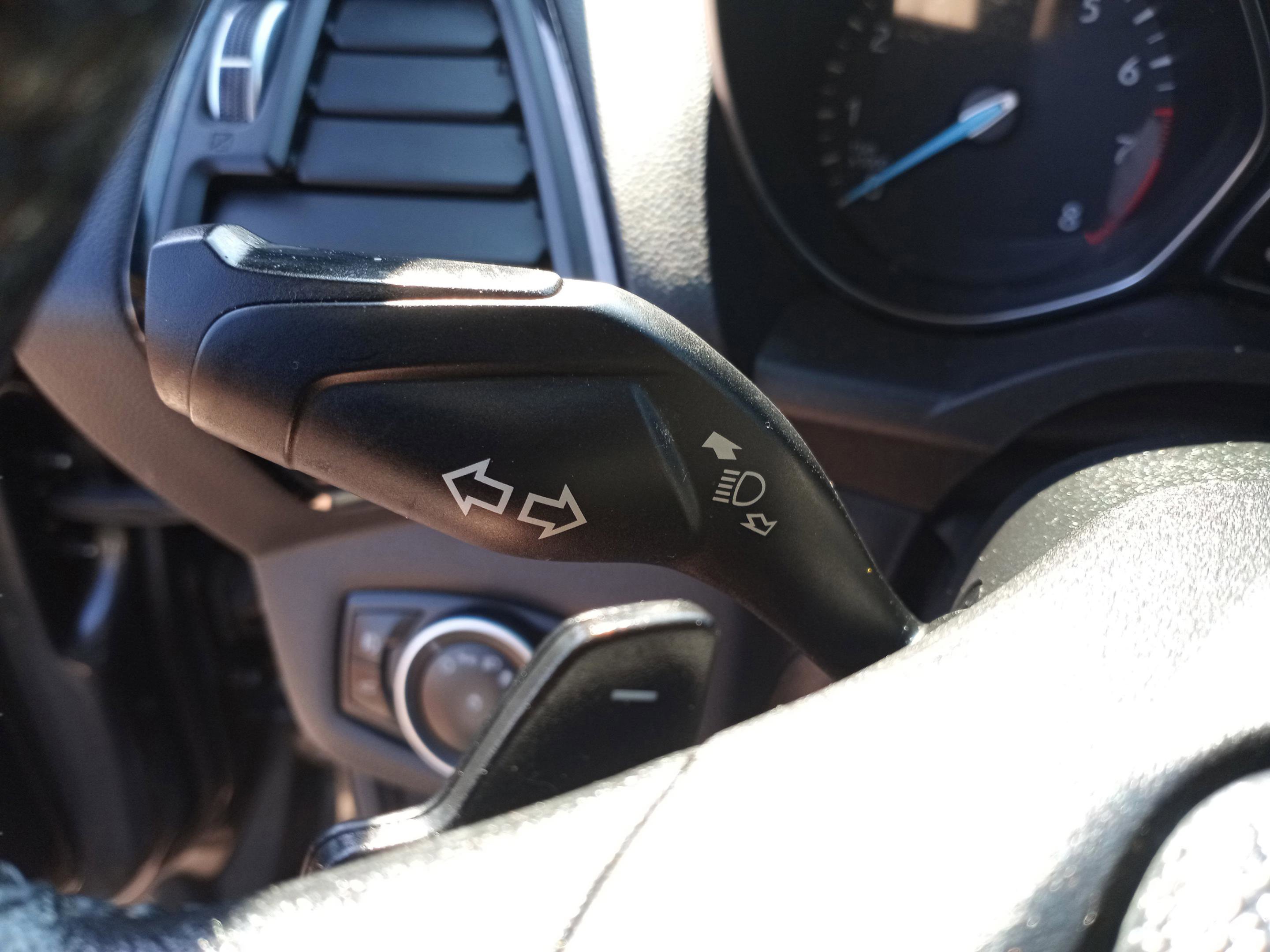 Used 2017 Ford Escape Titanium image 14